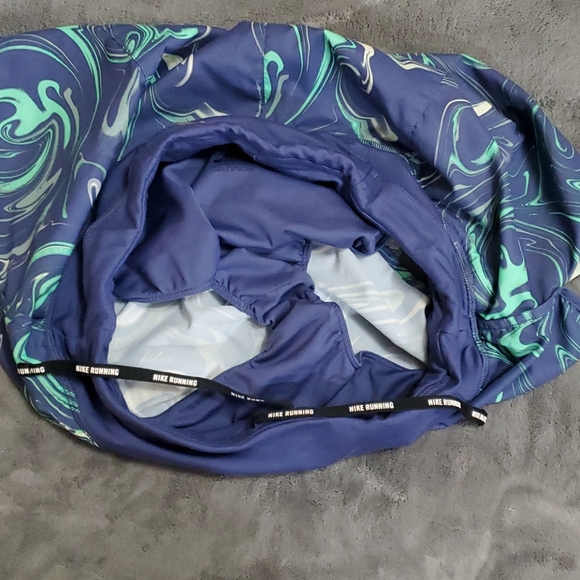 Nike Dri-fit Running Shorts - Picture 6 of 7